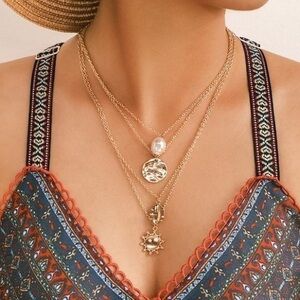 3/$30 💛 Multi Layered Charm Necklace